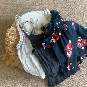 American Eagle Outfitter Tank Bundle